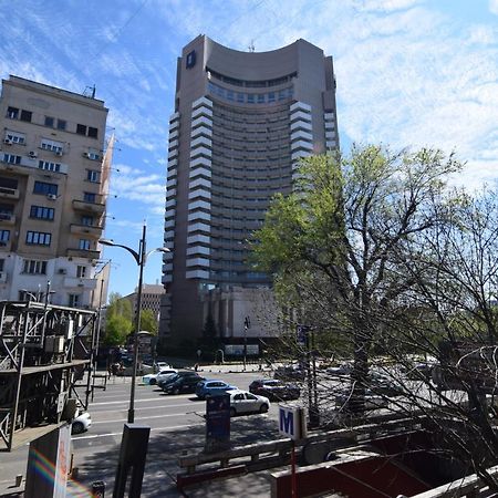 Beautiful Apartment In Old City Bukarest Exterior foto